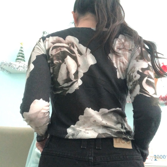 Zara Floral Mesh Long Sleeve Black Cropped Top - Picture 7 of 7